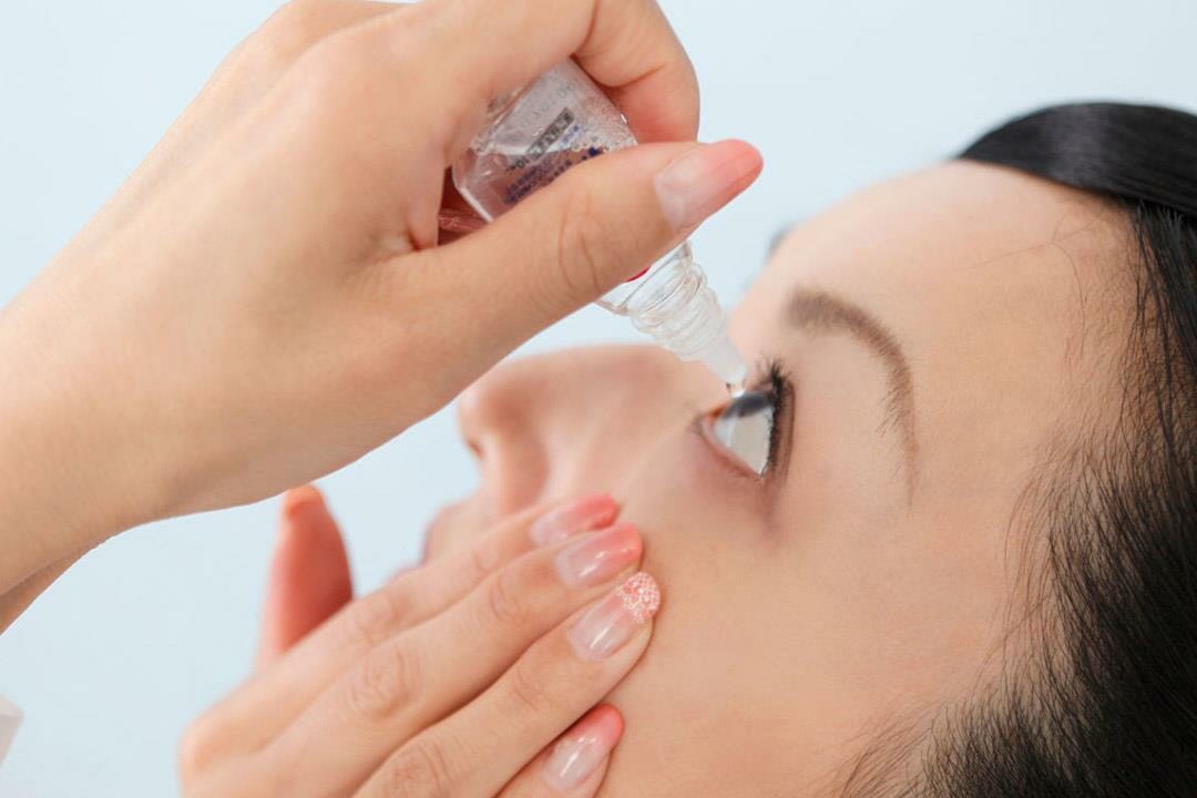 قطرات ترطيب العين