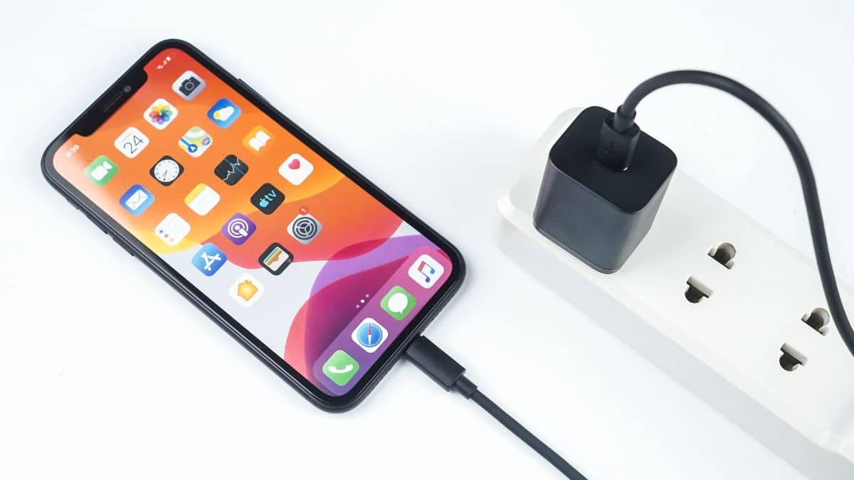 نصائح للحفاظ على بطارية هاتفك لفترة أطول