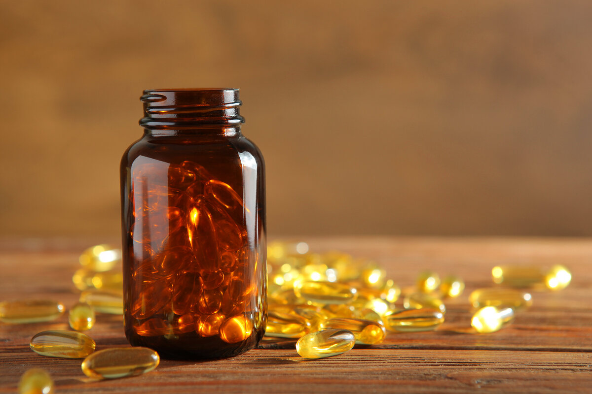 الاعراض الجانبية لحبوب اوميجا 3 والتداخلات الدوائية مع الحبوب