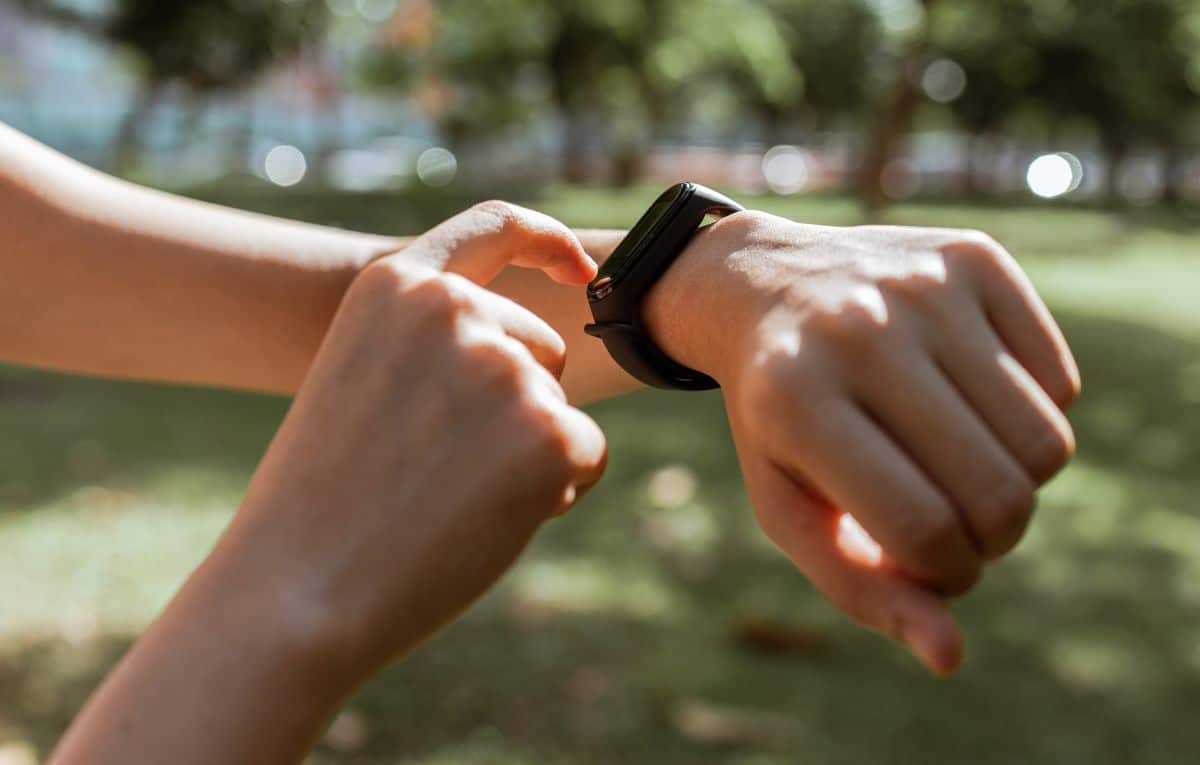 أفضل أجهزة تتبع اللياقة البدنية المناسبة للنساء