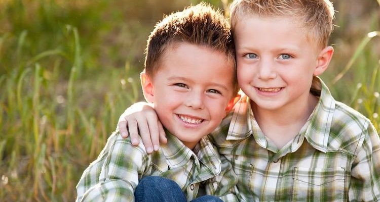 تعرف على تفسير حلم الأخ في المنام لابن سيرين