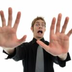 ما هو الخوف من الحسد وما أعراضه النفسية؟